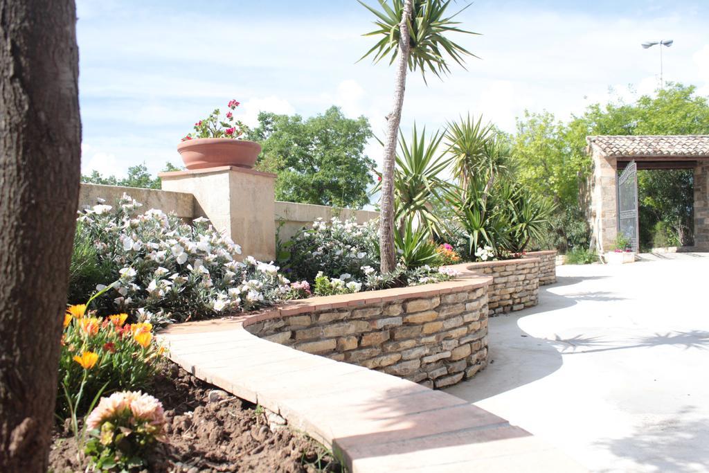 Agriturismo Al Passaggio Di Pirro Villa Miglionico ภายนอก รูปภาพ
